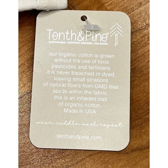 Tenth & Pine Lot of 2 Long Sleeve Christmas One Piece Size 6-12 Month Baby Beige - Picture 6 of 6